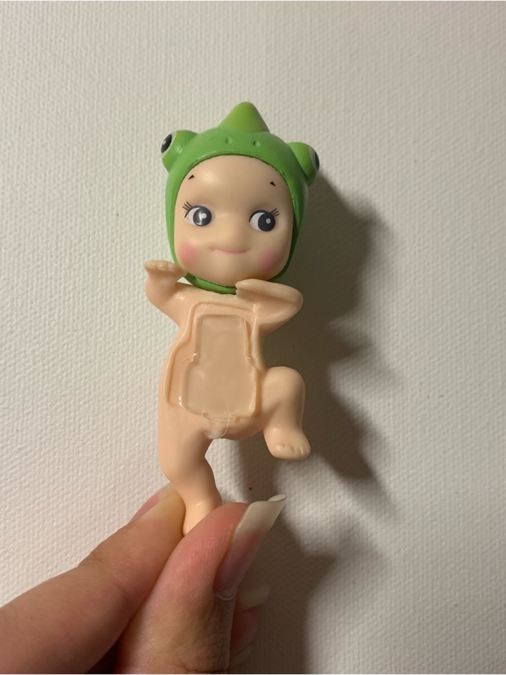 Cute green frog Sonny Angel figurine